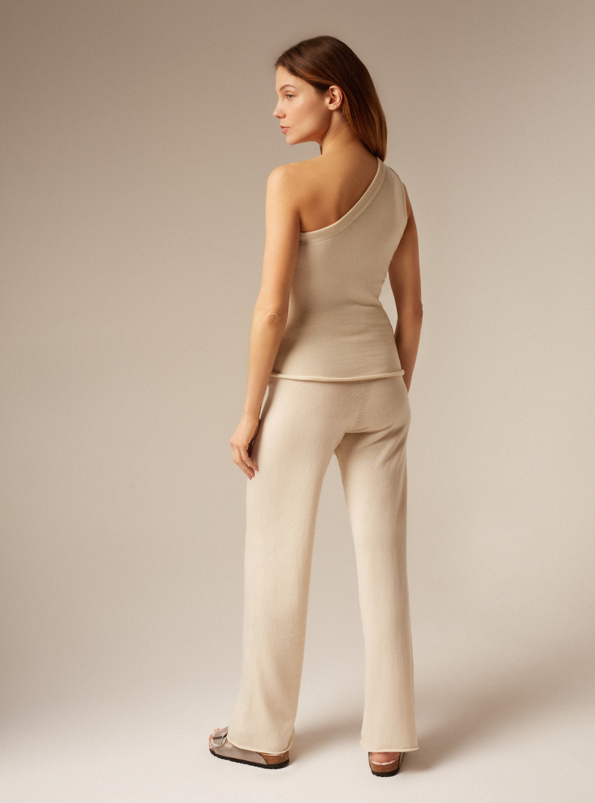 Cream cashmere asymmetric sleeveless top Back